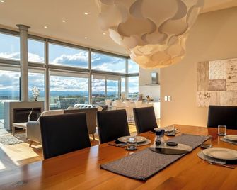 Halcyon - Coles Bay - Comedor