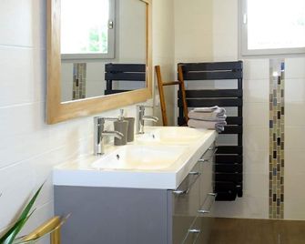 Holiday Home Les Chênes by Interhome - Hourtin - Salle de bain