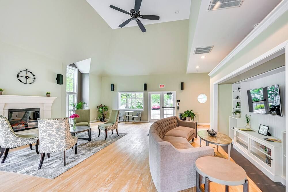 1 Mi to Mohegan Sun: Studio w/ Pool Access - Norwich - Huiskamer