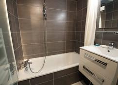 Apt With Balcony And Sea View, 4 People, Wi-Fi, Full South Classified 3 Stars - Le Touquet - Phòng tắm