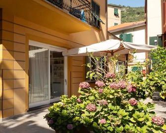 Margherita - Monterosso al Mare