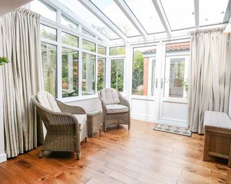 1 Chelsea Cottage - North Elmham - Living room