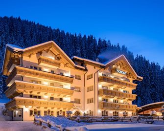 Hotel Somont - Selva di Val Gardena - Building