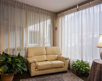 Hotel Le Pageot - Aosta - Sala de estar
