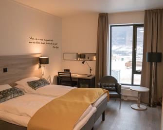 Peer Gynt Hotel and Spiseri - Vinstra - Bedroom