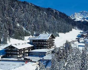 Hotel il Caminetto Sport - Canazei - Rakennus