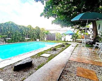 Garden House 1km pradera chiquimula - Chiquimula - Pool