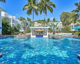 Beach Club Private Apartments Palm Cove - Palm Cove - Pool
