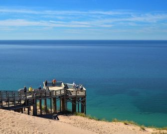 Waterfront 2 Bedroom Slice of Paradise - on Lake Michigan in Glen Arbor MI - Glen Arbor - Playa