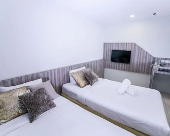 M2 Hotel Melaka - מאלאקה - חדר שינה