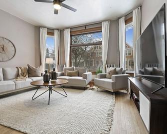 Luxury Historic Home - Stellar Location - Milwaukee - Sala de estar