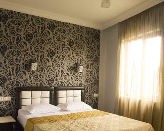 Hotel Iberia - Batum - Habitación