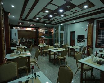 Silver City Hotel - Mandalay - Restaurant
