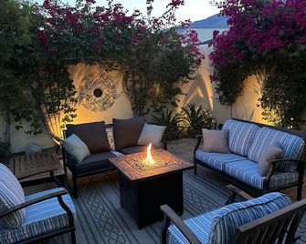 Beautiful Private indoor/outdoor condo in Movie Colony Palm Springs - Palm Springs - Patio