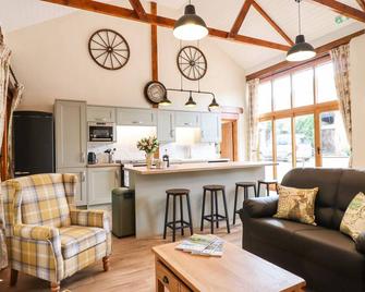 Quoit X Barn - Tiverton - Living room