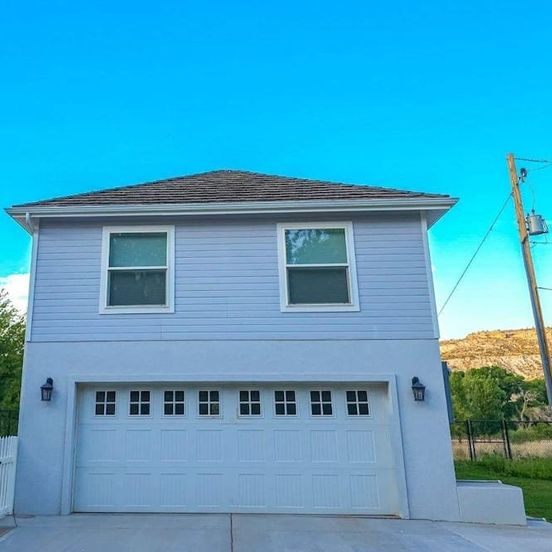 Building view of Close to Sedona cozy 2 Queen beds, free WiFi Suite