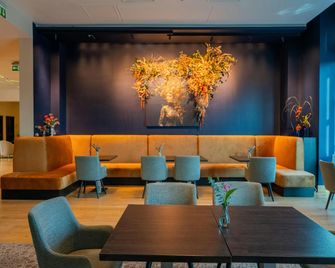 DoubleTree by Hilton Oradea - Oradea - Oleskelutila