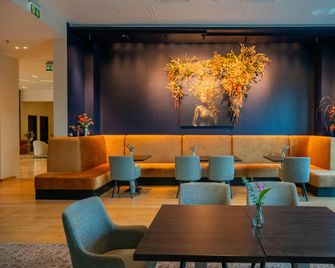 DoubleTree by Hilton Oradea - Oradea - Salon