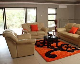 Tinyiko Kruger Lodge - Marloth Park - Salon