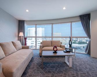 Rawabi Al Khobar Suites Hotel - Al Khobar - Wohnzimmer