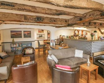 26 Manleigh Park - Ilfracombe - Living room