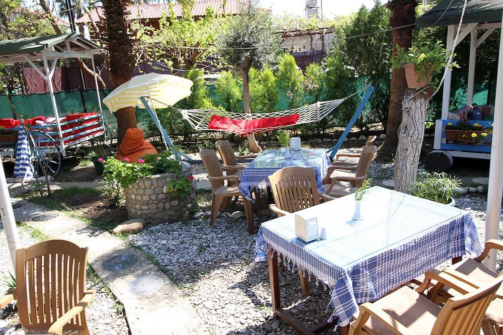 Mila Pansiyon - Cirali - Patio