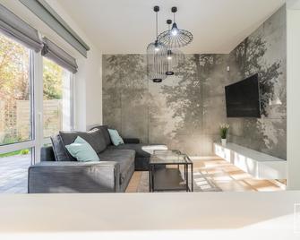 Premium Apartments in Wadowice - Wadowice - Living room