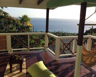 7th Heaven Kitchen & Cottage + Loft authentic Living & Cuisine @ Anse L'Ivronge - Choiseul - Balkon