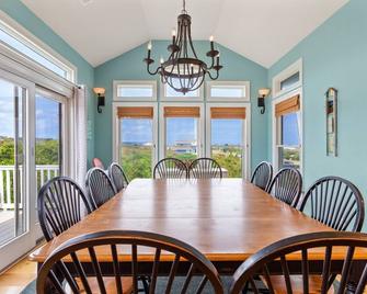 3054 - Latitude Adjustment - Kitty Hawk - Dining room