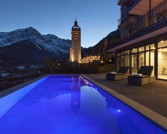 Hôtel National Resort & Spa - Champéry - Piscina