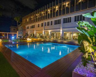 Hotel I Gigli - Nola - Zwembad