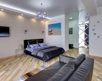 Azbuka Apartment on Babushkina 52 - Ufa - Bedroom