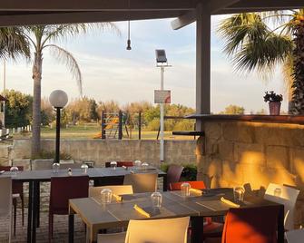 Li Mori Rooms - Lizzanello - Restaurante