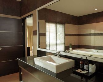 Rhienchai Place Hotel - Surat Thani