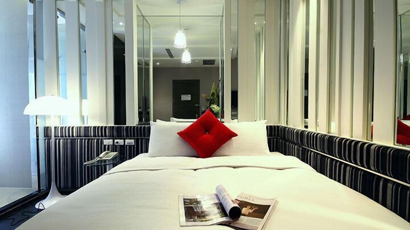 Leesing Hotel