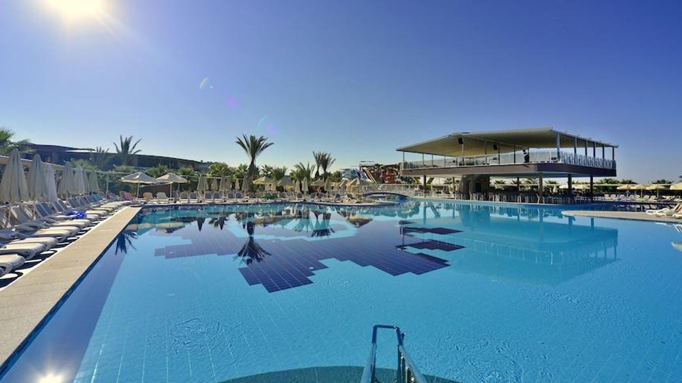 Sunmelia Beach Resort Hotel & Spa