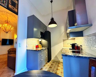 7th Heaven Vienna Center Apartments - Vienna - Kitchen