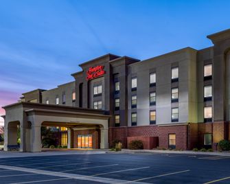 Hampton Inn & Suites Brookings - Brookings - Budova