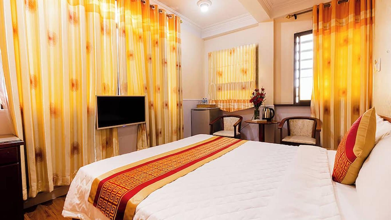 Vuon Tao Dan Hotel