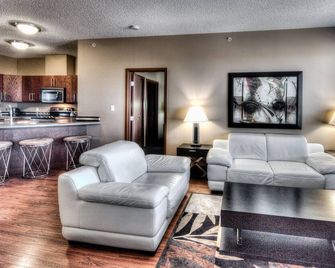 Grand Inn & Residence- Grande Prairie - גרנד פריירי - סלון