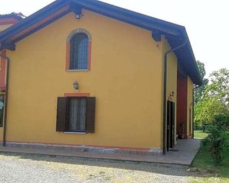 Villa Anna Bed & Breakfast - Collecchio - Edificio