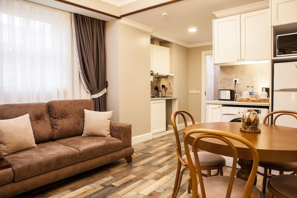 Meroddi Pera Flats - Istanbul - Living room