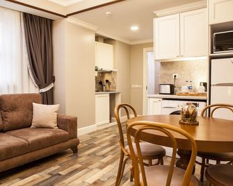 Meroddi Pera Flats - Istanbul - Living room