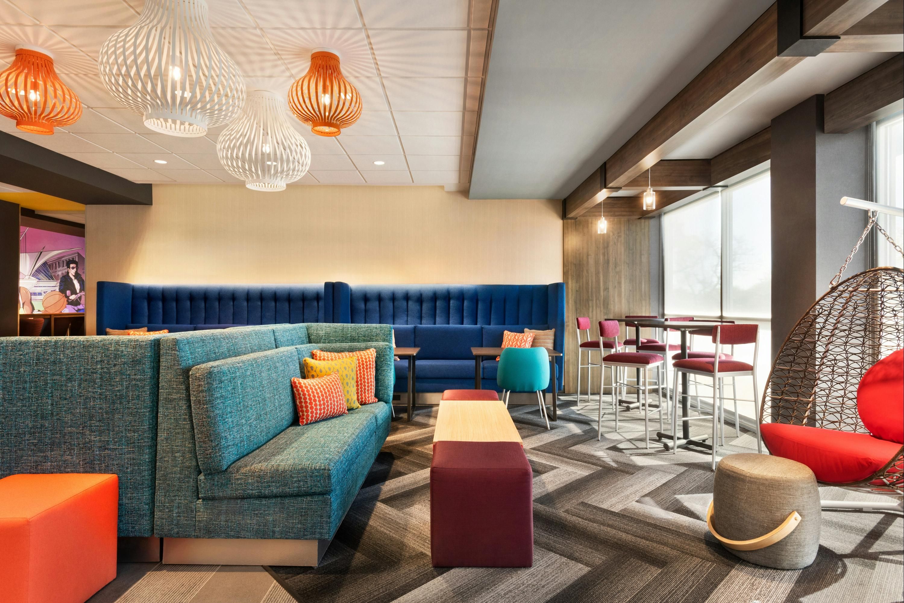 Tru by Hilton Milwaukee Brookfield - Waukesha - Sala de estar