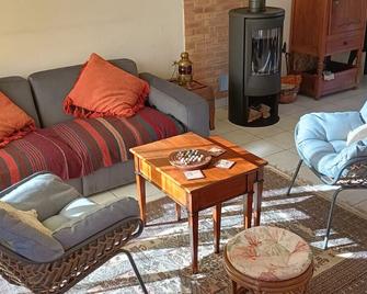 Charmante maison de village à 5 min de la rivière du Bono - Plougoumelen - Sala de estar