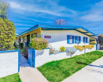 Ocean Beach #3, Breeze, Retro/Cozy, Studio Cottage only 3 blocks to beach! - San Diego - Building