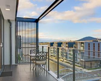 Dockside Apartments Kingston Act - Canberra - Balcony