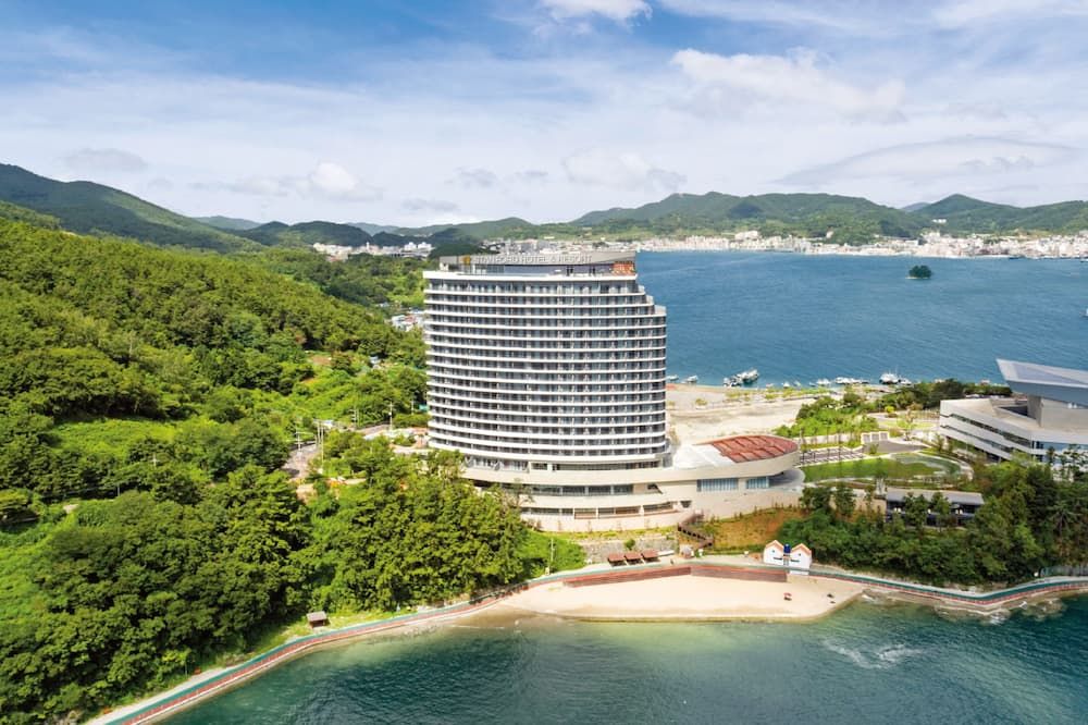 ستانفورد هوتل آند ريزورت تونجيونج