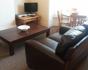 The Wilton Guest House - Weymouth - Living room