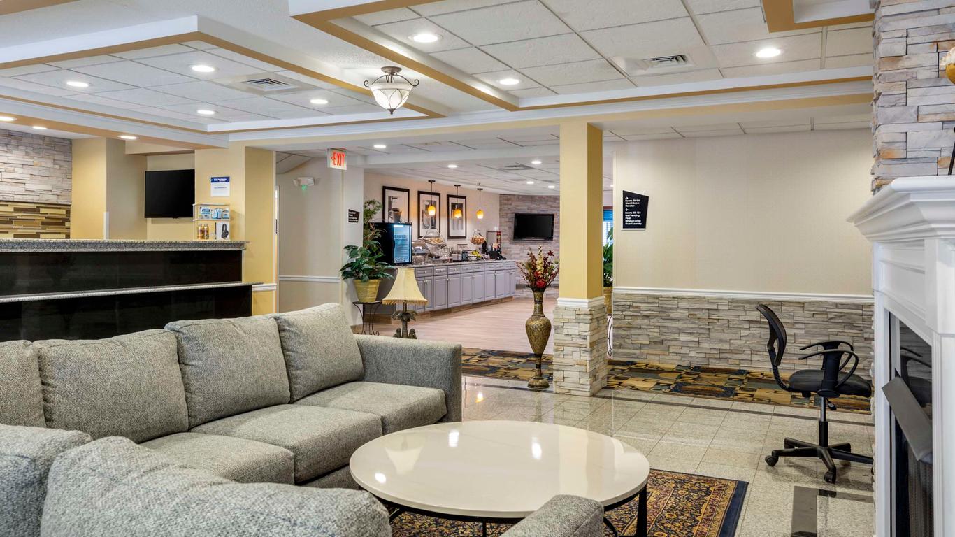 Best Western Plus New England Inn & Suites